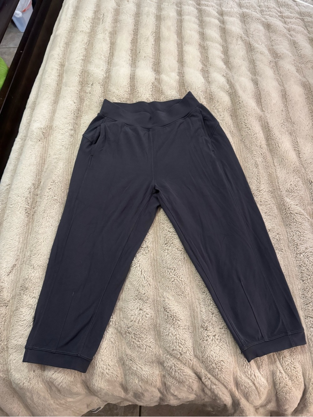 lululemon athletica Gray High-Rise Lululemon Rejuvenate Crop Jogger